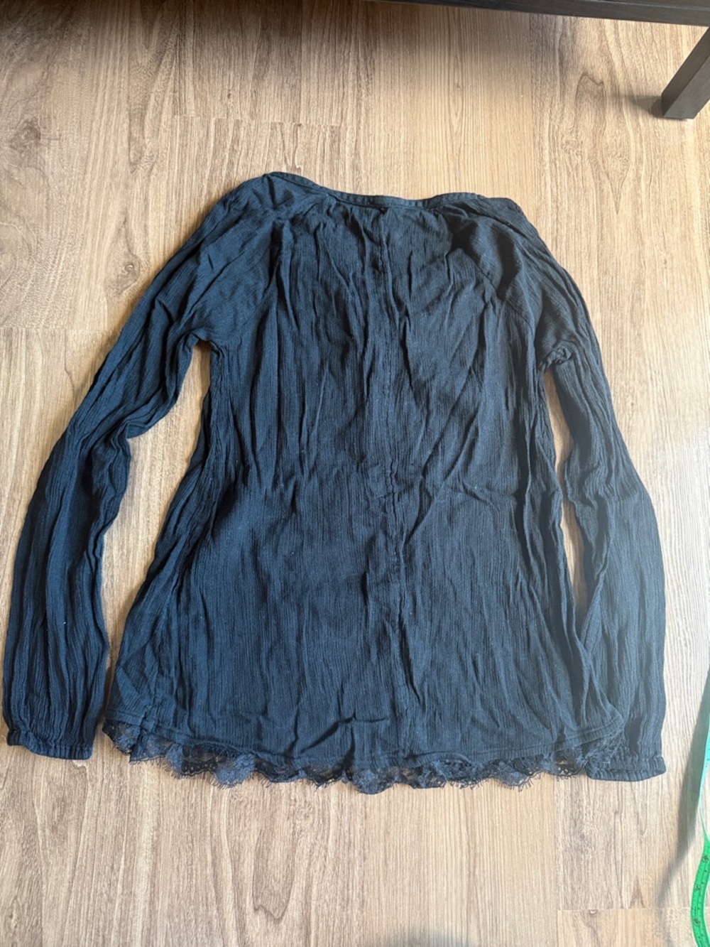 Hollister Black Lace-Trim V-Neck Long Sleeve Top whimsygoth - Picture 4 of 6